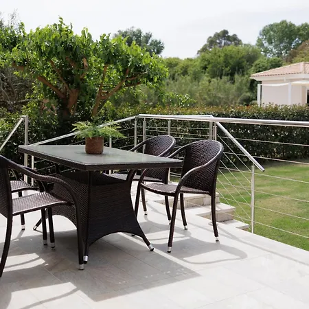 Santos Luxury Apartamento Dassia (Corfu)